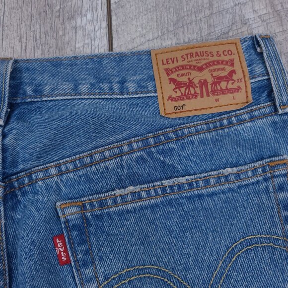 Levis Jeans Womens 32 Premium 501 Original Fit Cropped High Rise Stretch - Picture 3 of 9